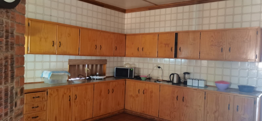 To Let 4 Bedroom Property for Rent in Jim Fouchepark Free State